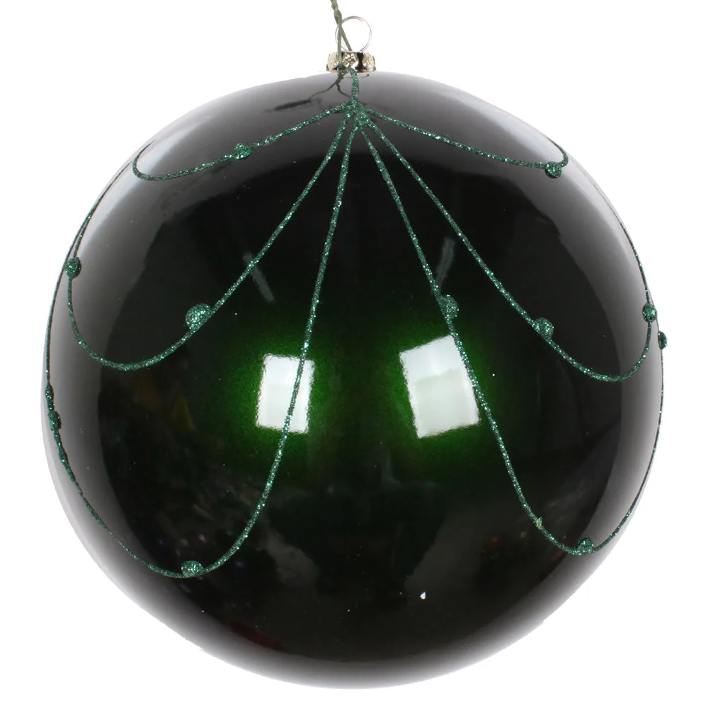 Vickerman Mt194724D 6" Emerald Candy Finish Curtain Ornament With Glitter Accents 3 Per Bag
